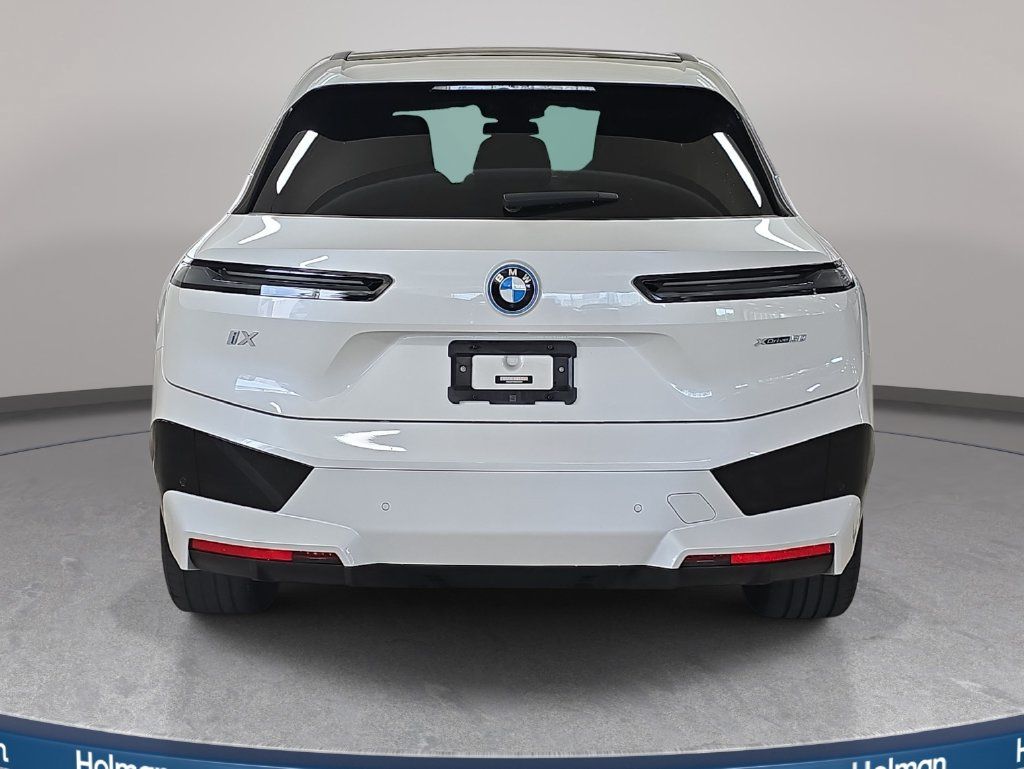 Certified 2024 BMW iX xDrive50 w/ Sport Package AWD/4WD image 8