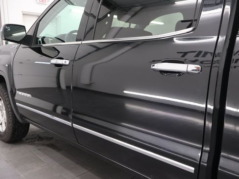 Used 2017 GMC Sierra 1500 SLT w/ Suspension Package, Off-Road AWD/4WD image 29