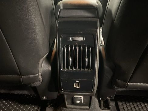 Used 2025 Jeep Compass Latitude w/ Convenience Group image 16