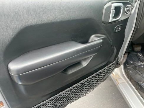 Used 2019 Jeep Wrangler Unlimited Sport S image 10