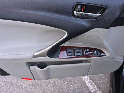 Used 2008 Lexus IS 250 Sport Sedan RWD image 27