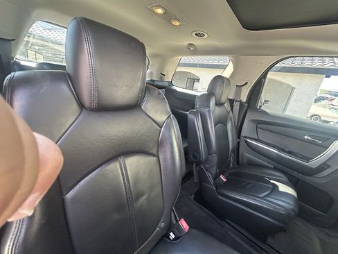 Used 2010 GMC Acadia SLT AWD/4WD image 22