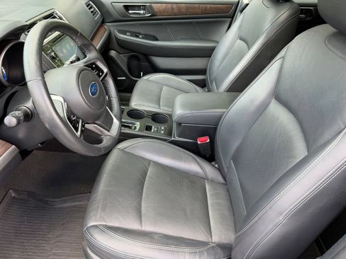 Used 2018 Subaru Outback 2.5i Limited AWD/4WD image 5
