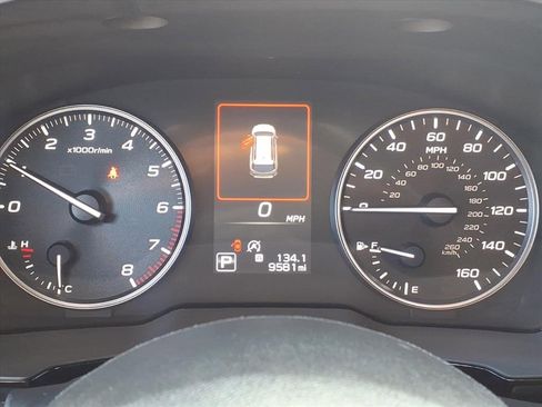 Certified 2025 Subaru Outback Premium image 6