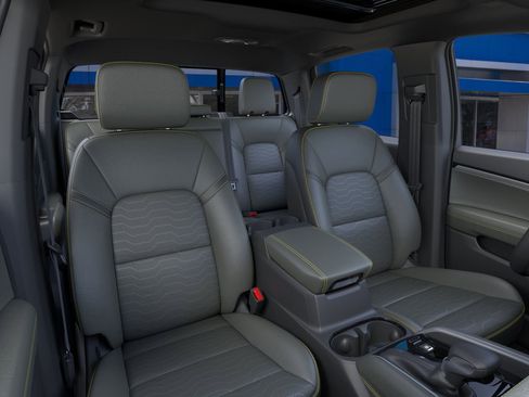 New 2026 Chevrolet Colorado ZR2 w/ Technology Package image 16