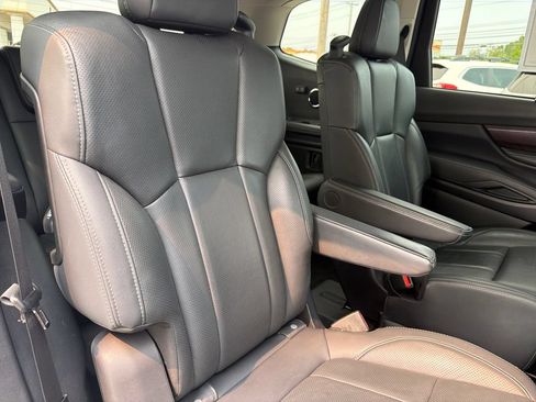 Used 2023 Subaru Ascent Touring AWD/4WD image 43