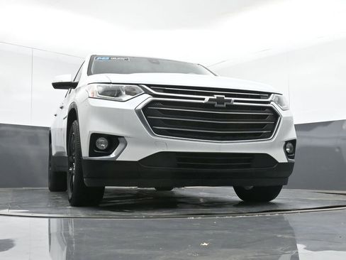 Used 2021 Chevrolet Traverse LT image 46