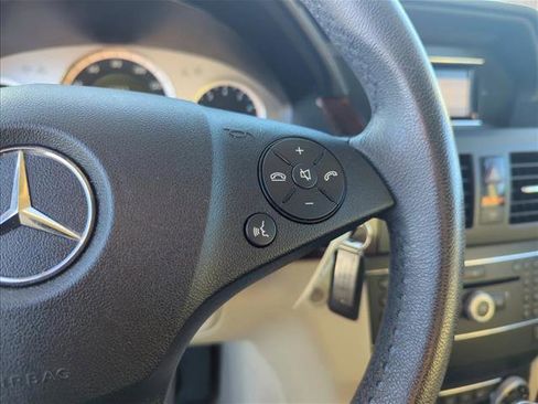 Used 2010 Mercedes-Benz GLK 350 4MATIC image 15