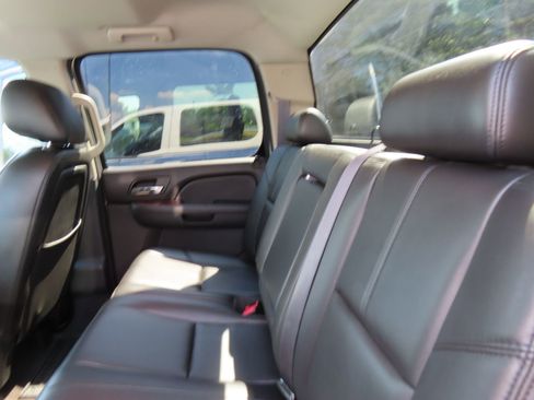 Used 2011 Chevrolet Silverado 3500 LTZ w/ LTZ Plus Package AWD/4WD image 33