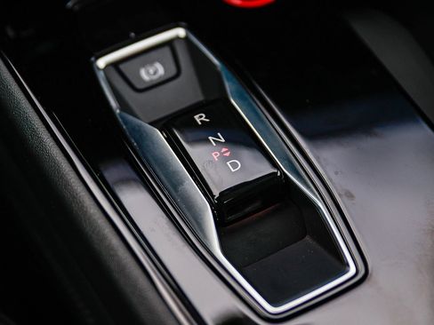 Used 2024 Audi e-tron GT Premium Plus image 23