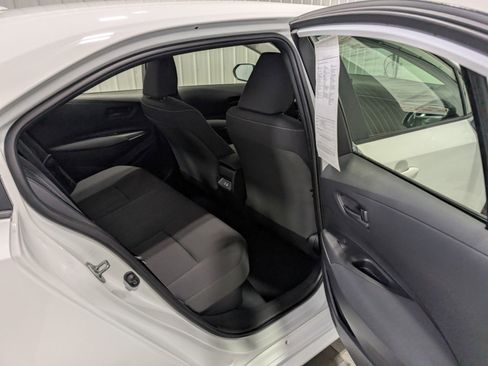 Used 2025 Toyota Corolla LE image 25