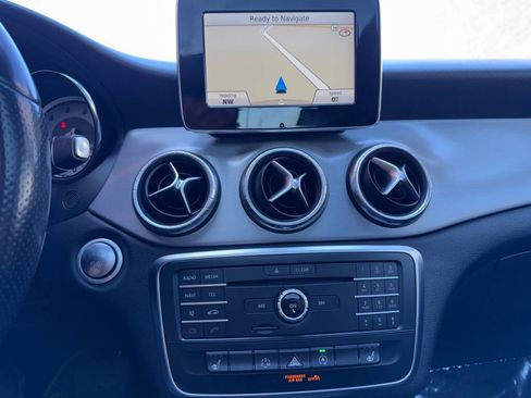 Used 2015 Mercedes-Benz CLA 250 image 19