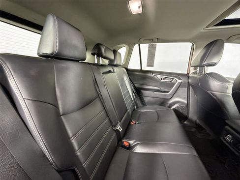 Used 2023 Toyota RAV4 XLE Premium FWD image 43