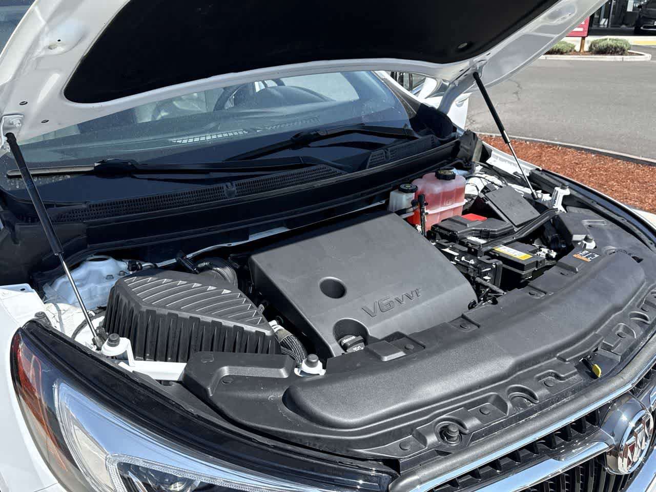 Used 2021 Buick Enclave Essence AWD/4WD image 7