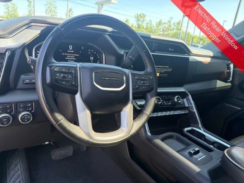 Used 2024 GMC Sierra 2500 Denali w/ Denali Reserve Package AWD/4WD image 14