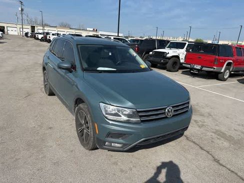 Used 2019 Volkswagen Tiguan SEL w/ 3rd Row Seat Package image 22