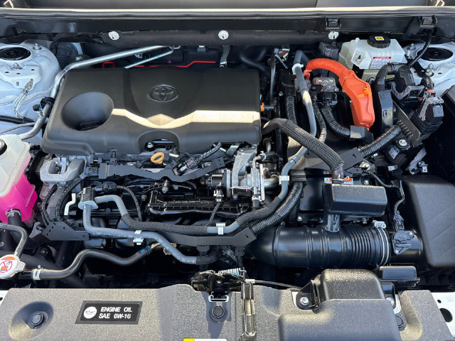 Certified 2021 Toyota RAV4 LE AWD/4WD image 9