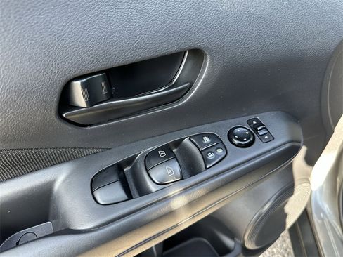 Certified 2022 Nissan Kicks S image 13