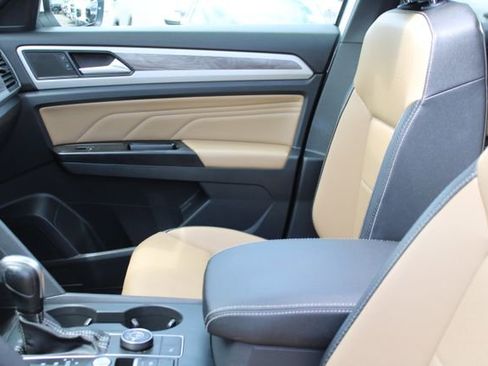 Used 2021 Volkswagen Atlas Cross Sport SE w/ Panoramic Sunroof Package AWD/4WD image 53