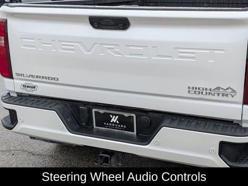 Used 2021 Chevrolet Silverado 3500 High Country w/ Technology Package AWD/4WD image 8