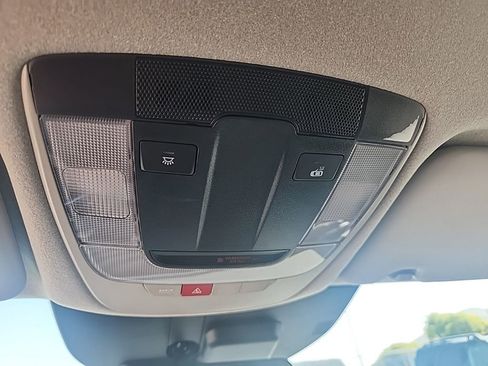 Used 2024 Kia Niro EX FWD image 24