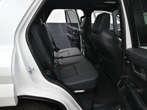 Certified 2026 Toyota 4Runner Limited AWD/4WD image 35