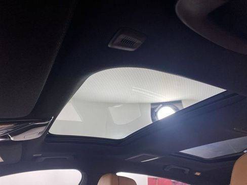 Used 2019 BMW 740i xDrive w/ Executive Package image 22