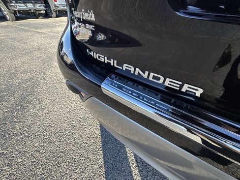 Used 2021 Toyota Highlander Platinum image 39