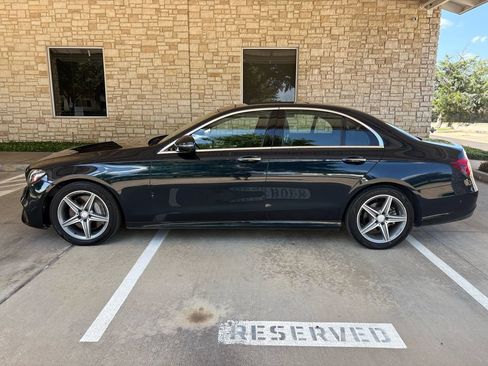 Used 2017 Mercedes-Benz E 300 image 9