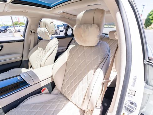 Used 2022 Mercedes-Benz S 580 4MATIC Sedan image 30
