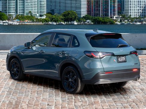 Certified 2023 Honda HR-V Sport image 12