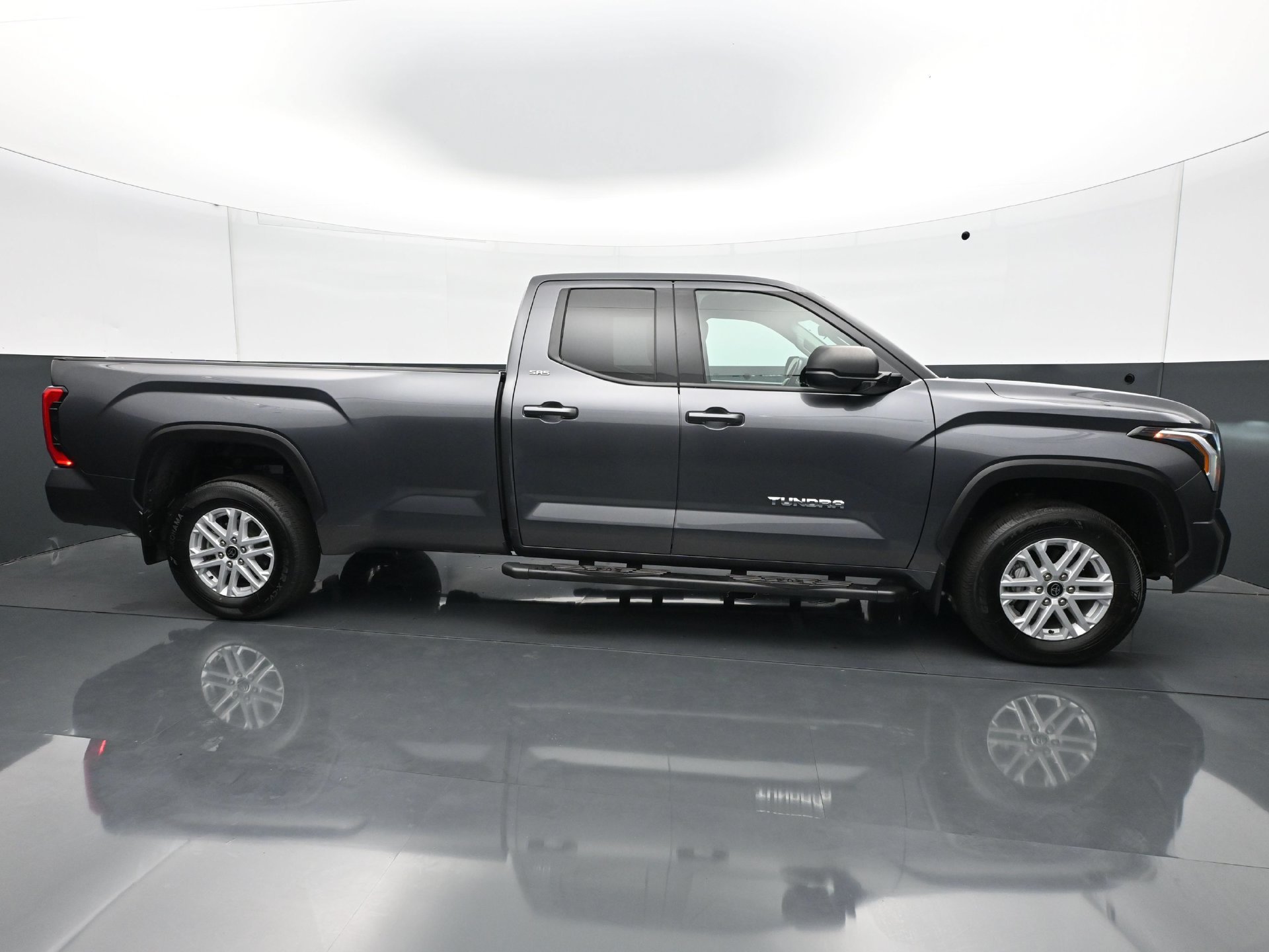 Used 2023 Toyota Tundra SR5 AWD/4WD image 8