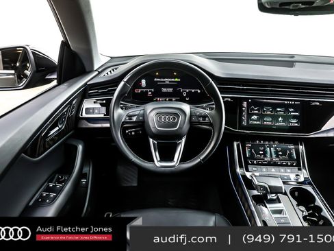 Used 2022 Audi Q8 Premium Plus image 5