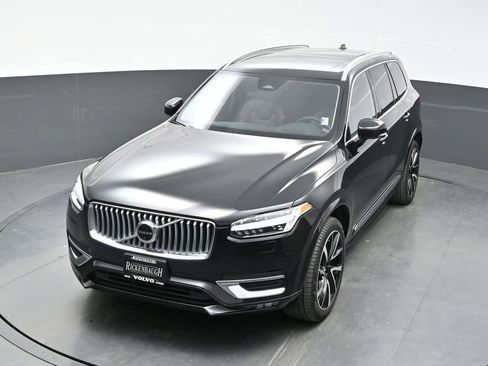 Used 2023 Volvo XC90 B6 Plus AWD/4WD image 31