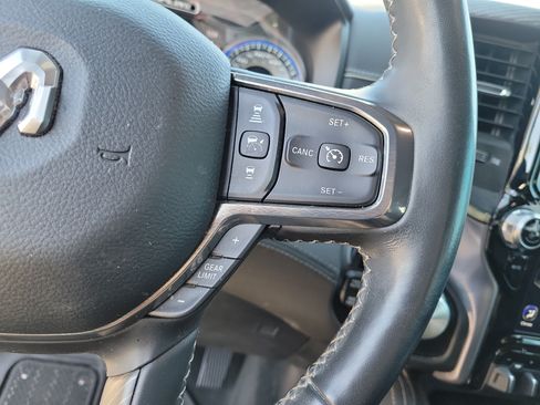 Used 2020 RAM 1500 Limited w/ Black Appearance Package AWD/4WD image 24