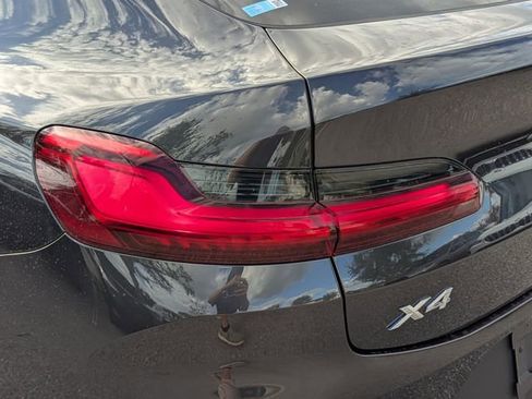 Certified 2025 BMW X4 xDrive30i image 10