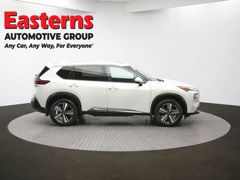 Used 2022 Nissan Rogue SL w/ SL Premium Package image 46