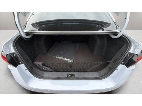 Used 2025 Nissan Versa SR w/ Trunk Package FWD image 31