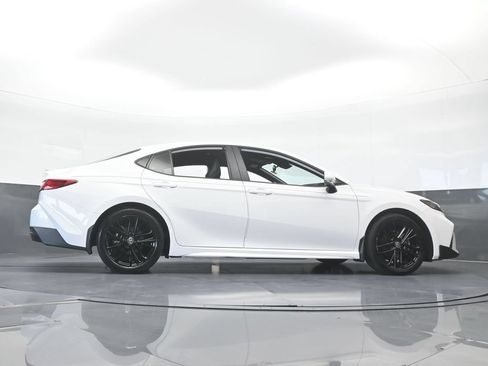 Used 2026 Toyota Camry SE FWD image 65