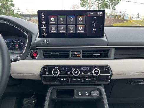 New 2026 Honda Pilot Touring image 24