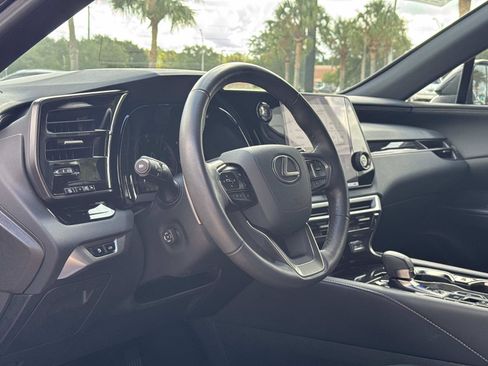Used 2024 Lexus RX 350 FWD w/ Technology Package image 15