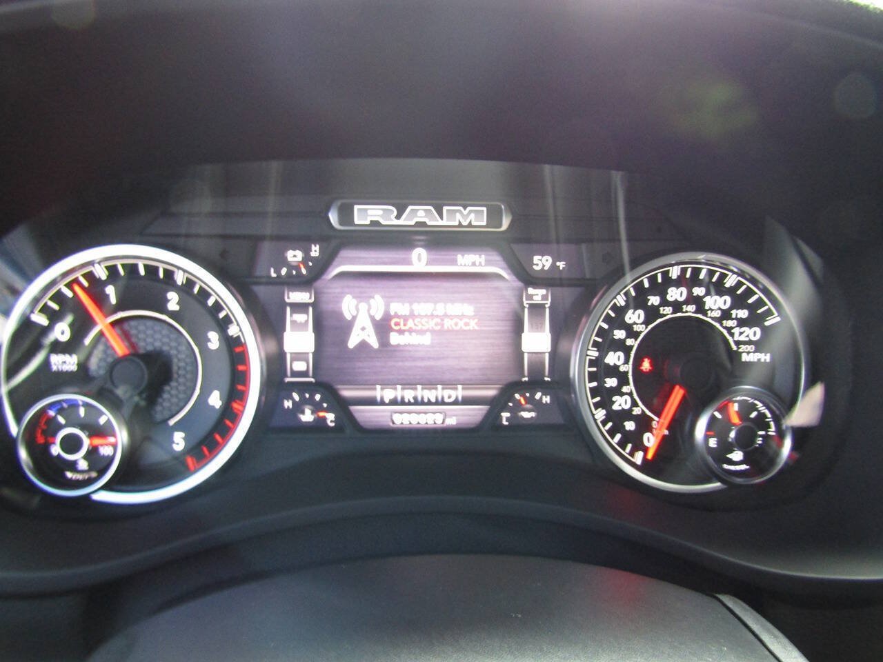 Used 2022 RAM 2500 Laramie w/ Body Color Bumper Group AWD/4WD image 12