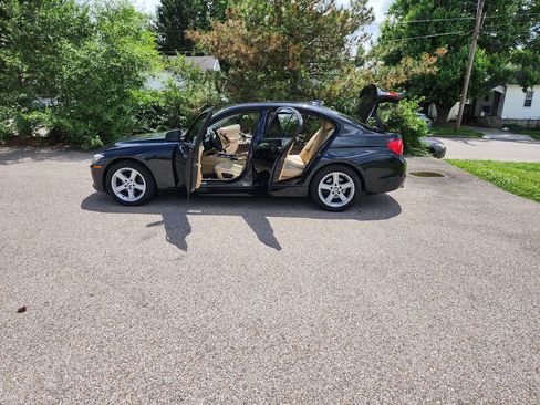 Used 2015 BMW 328i xDrive Sedan AWD/4WD image 5