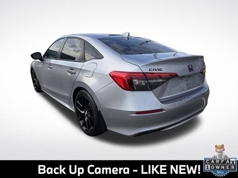 Used 2023 Honda Civic Sport image 6
