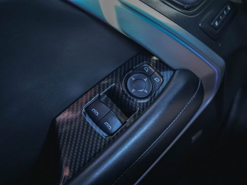 Used 2017 Chevrolet Camaro SS image 21