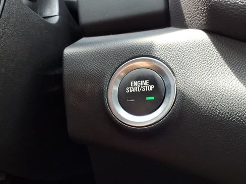 Used 2024 GMC Terrain SLE w/ Driver Convenience Package FWD image 23
