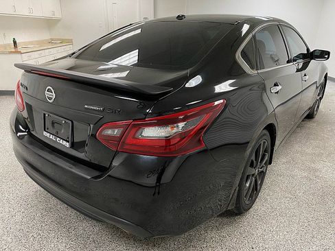 Used 2018 Nissan Altima 2.5 SR w/ SR Midnight Edition image 5