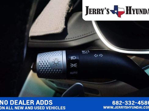 Used 2022 Genesis G80 2.5T w/ Advanced Package RWD image 17