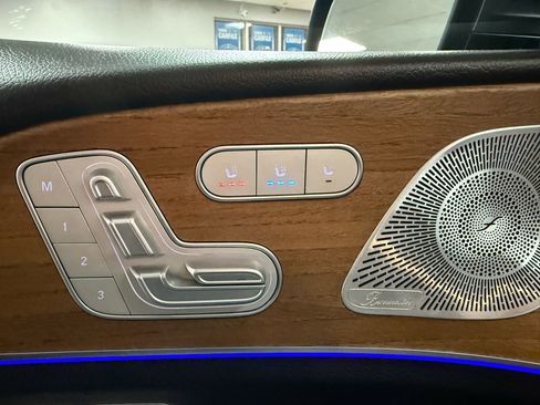 Used 2020 Mercedes-Benz GLS 450 4MATIC image 31