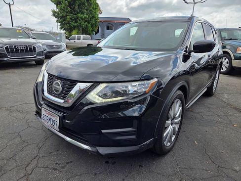 Used 2018 Nissan Rogue S FWD image 4